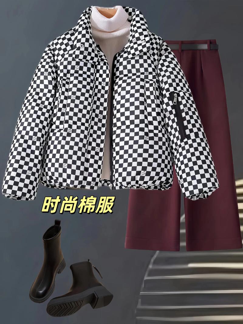 小格纹棉服温暖返场，点燃你的冬日时尚